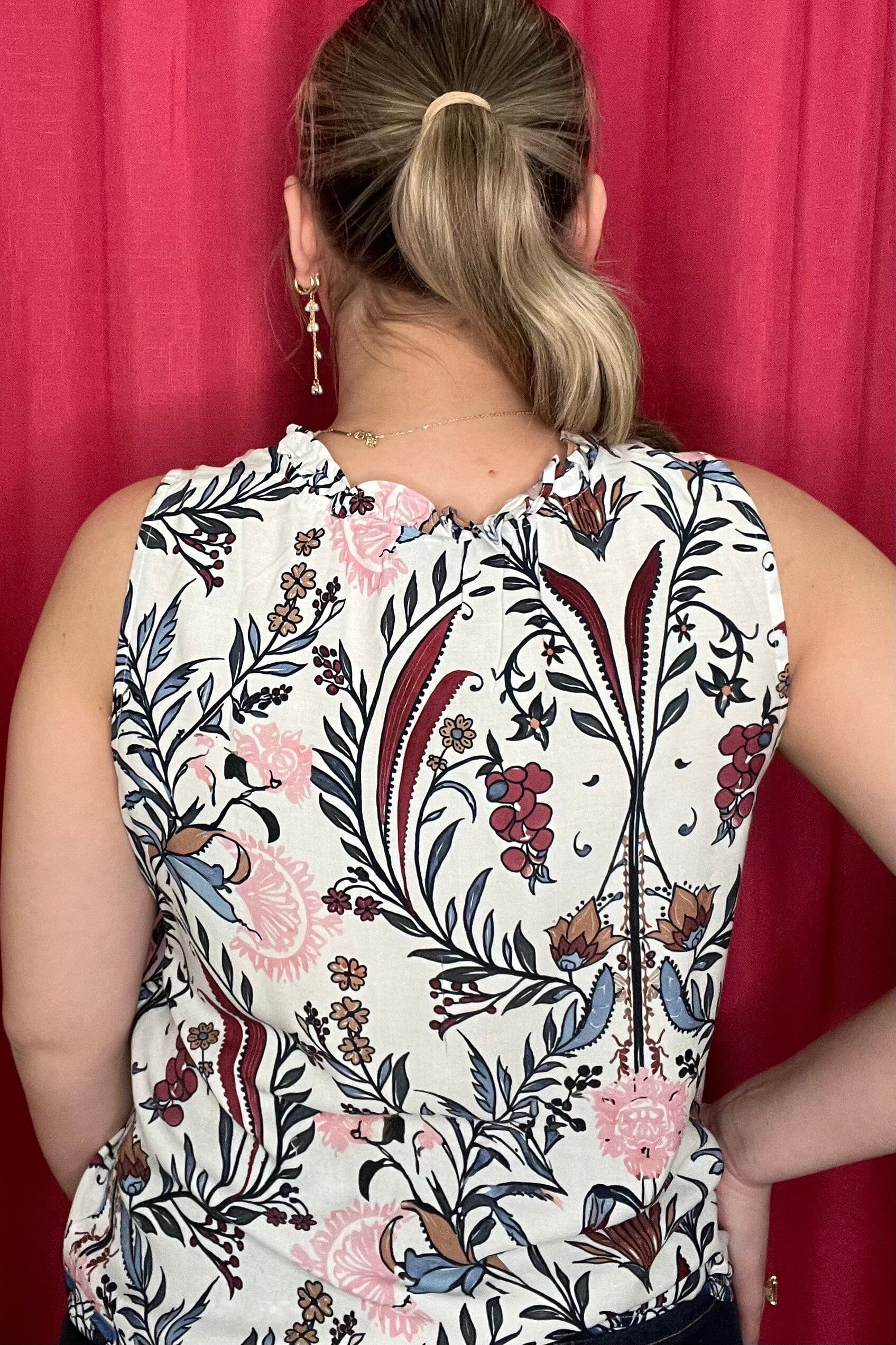 Border Print Ruffle Neck Sleeveless Top MISSY TOP SPECIAL CHARLIEB 