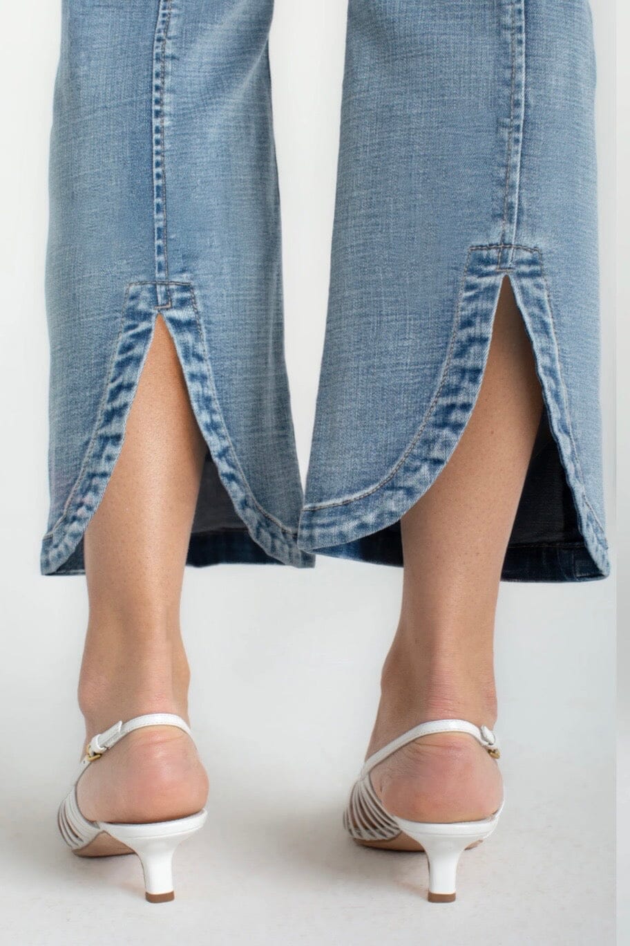 Gia Glider Crop Flare w/Tulip Back Slit JEANS LIVERPOOL 