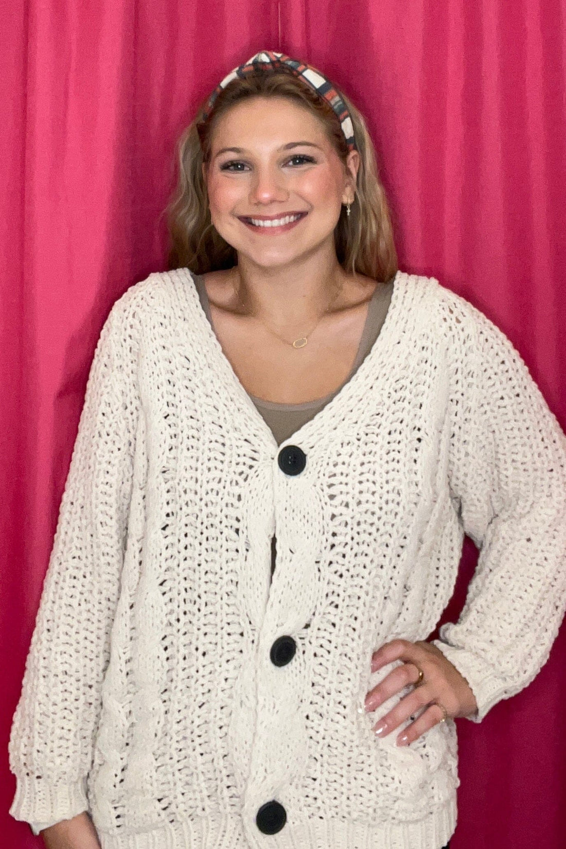 Long Sleeve V-Neck Cardigan w/Buttons OUTFIT COMPLETER KEREN HART 