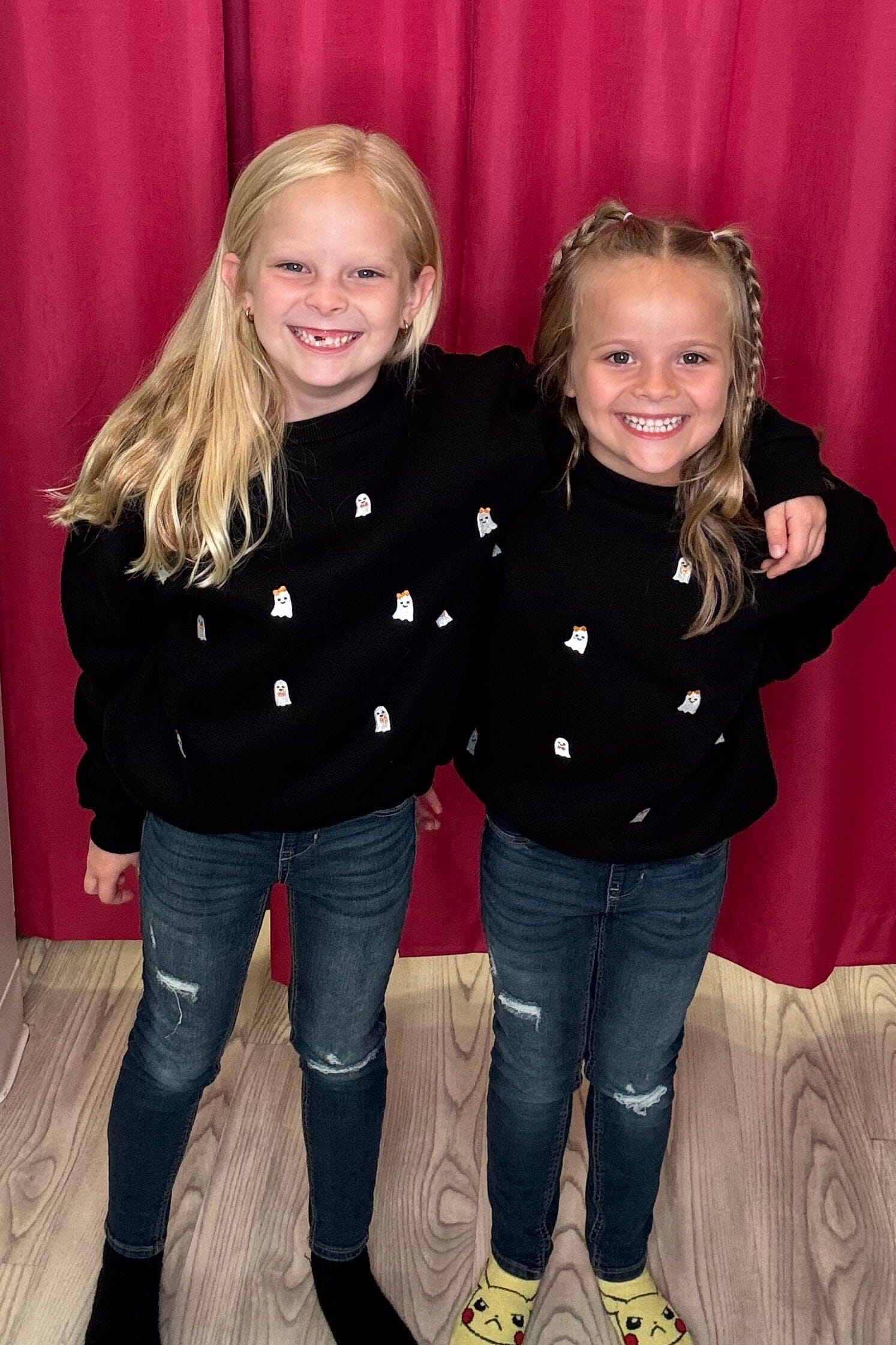Kids Long Sleeve Crew Neck Sweatshirt w/Ghosts GIFT/OTHER SIMPLY SOUTHERN BLACK YS 