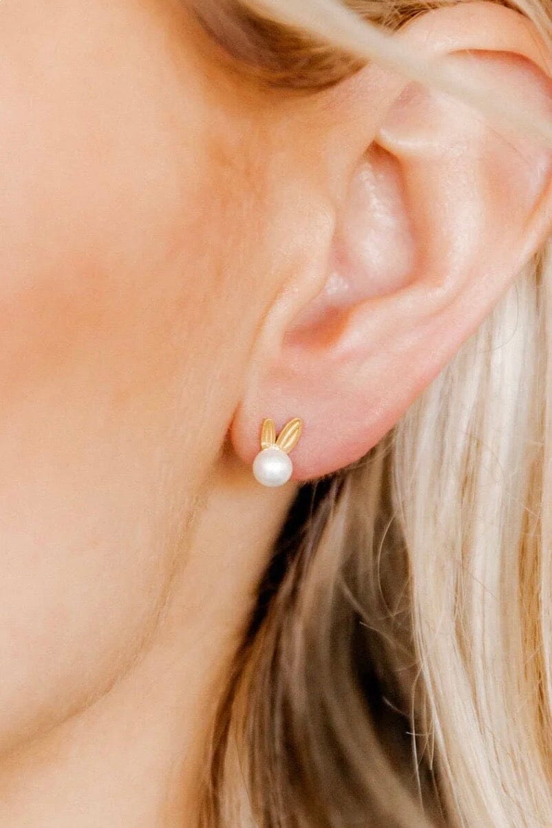 Linny Screwback Stud-Heidi-Pearl Bunny JEWELRY LINNY CO 