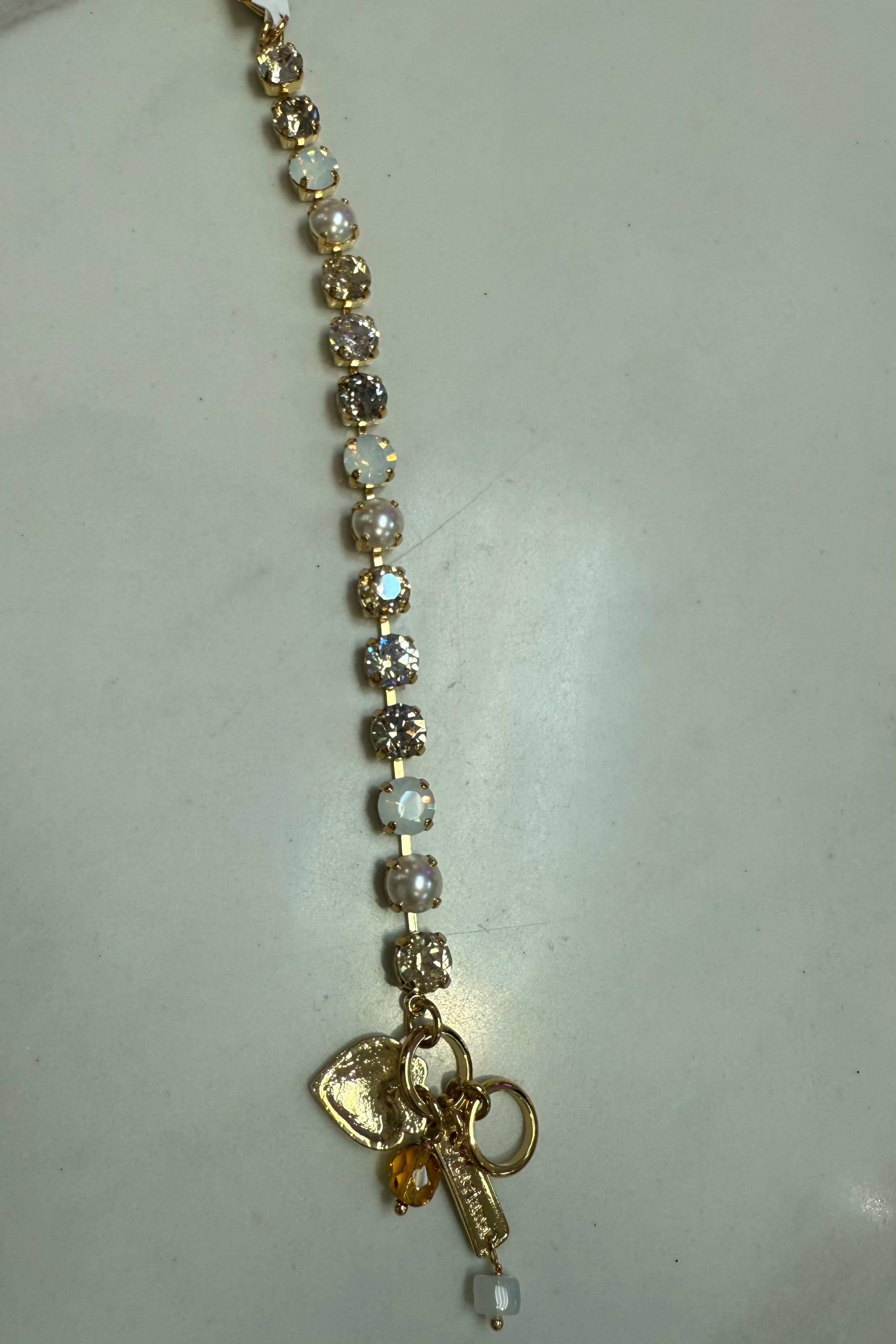 Medium Everyday Bracelet in &quot;Seashell&quot; in Yellow Gold BETTERBRANDJEWELRY Mariana 