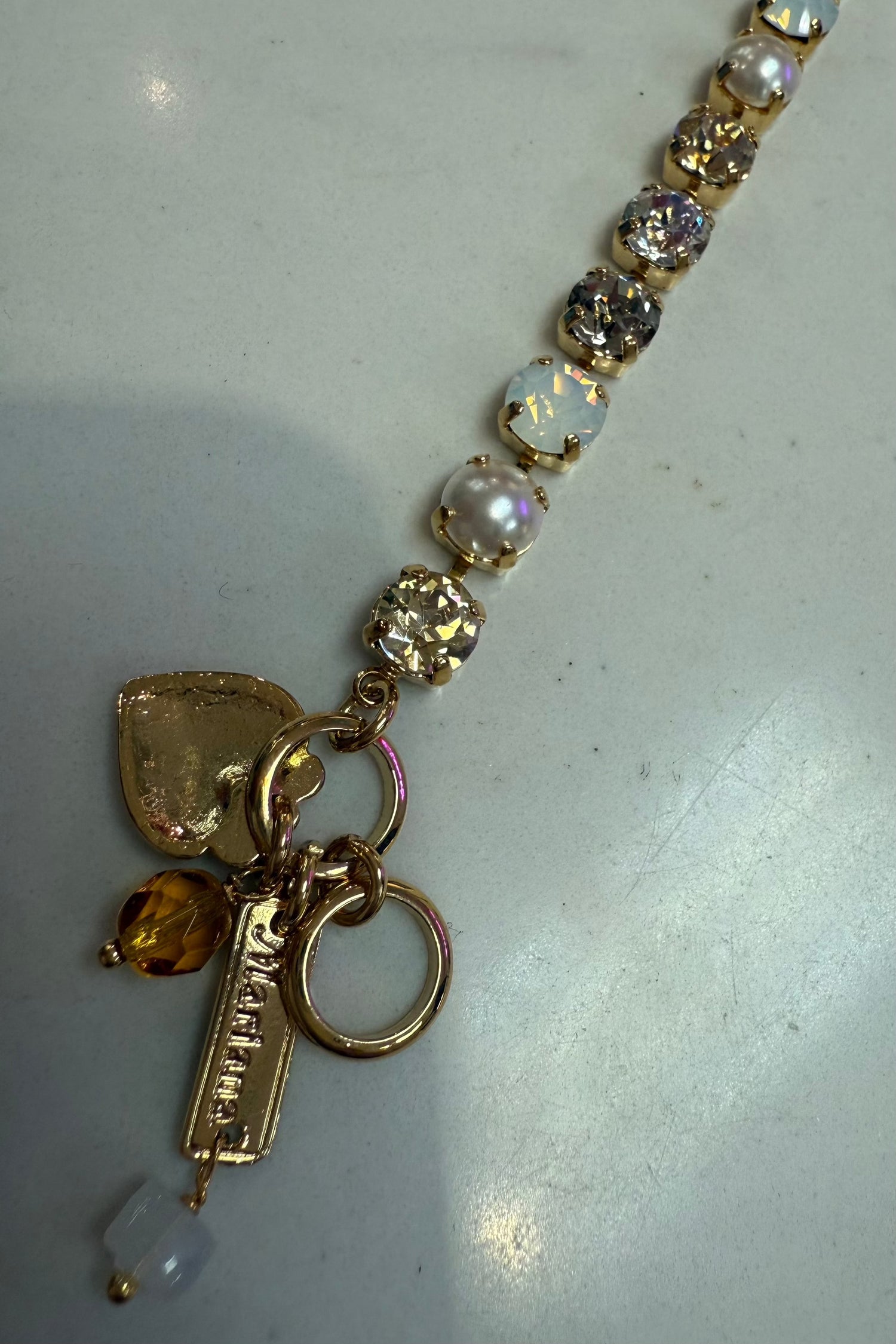 Medium Everyday Bracelet in &quot;Seashell&quot; in Yellow Gold BETTERBRANDJEWELRY Mariana 