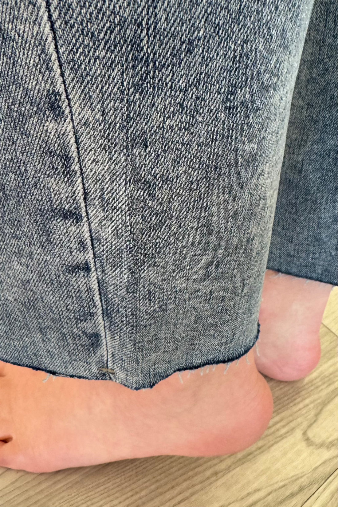 Liv Non-skinny Skinny With Cut Hem JEANS LIVERPOOL 