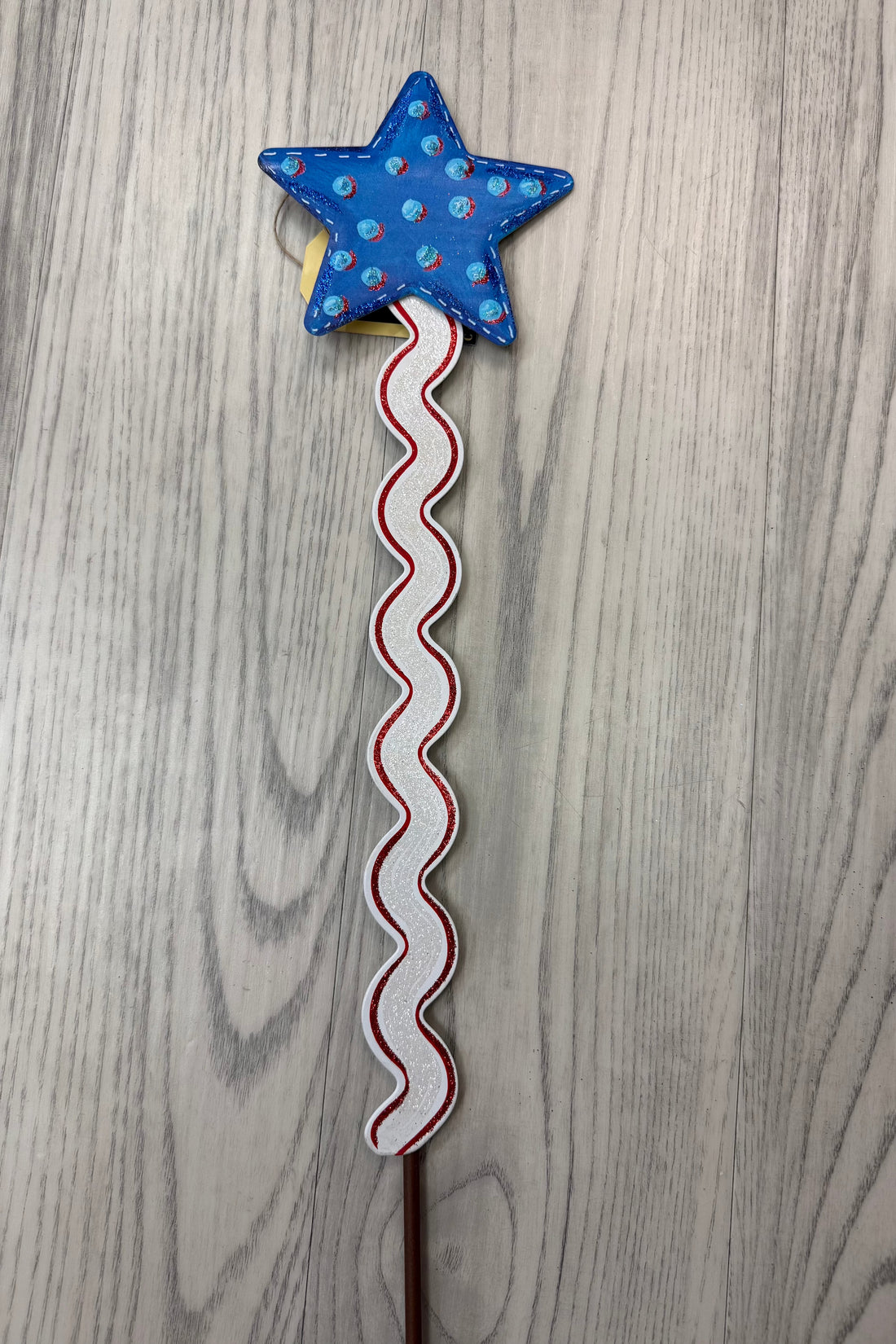 Stars &amp; Ric Rac Streamers GIFT/OTHER ROUNDTOP POLKADOT 