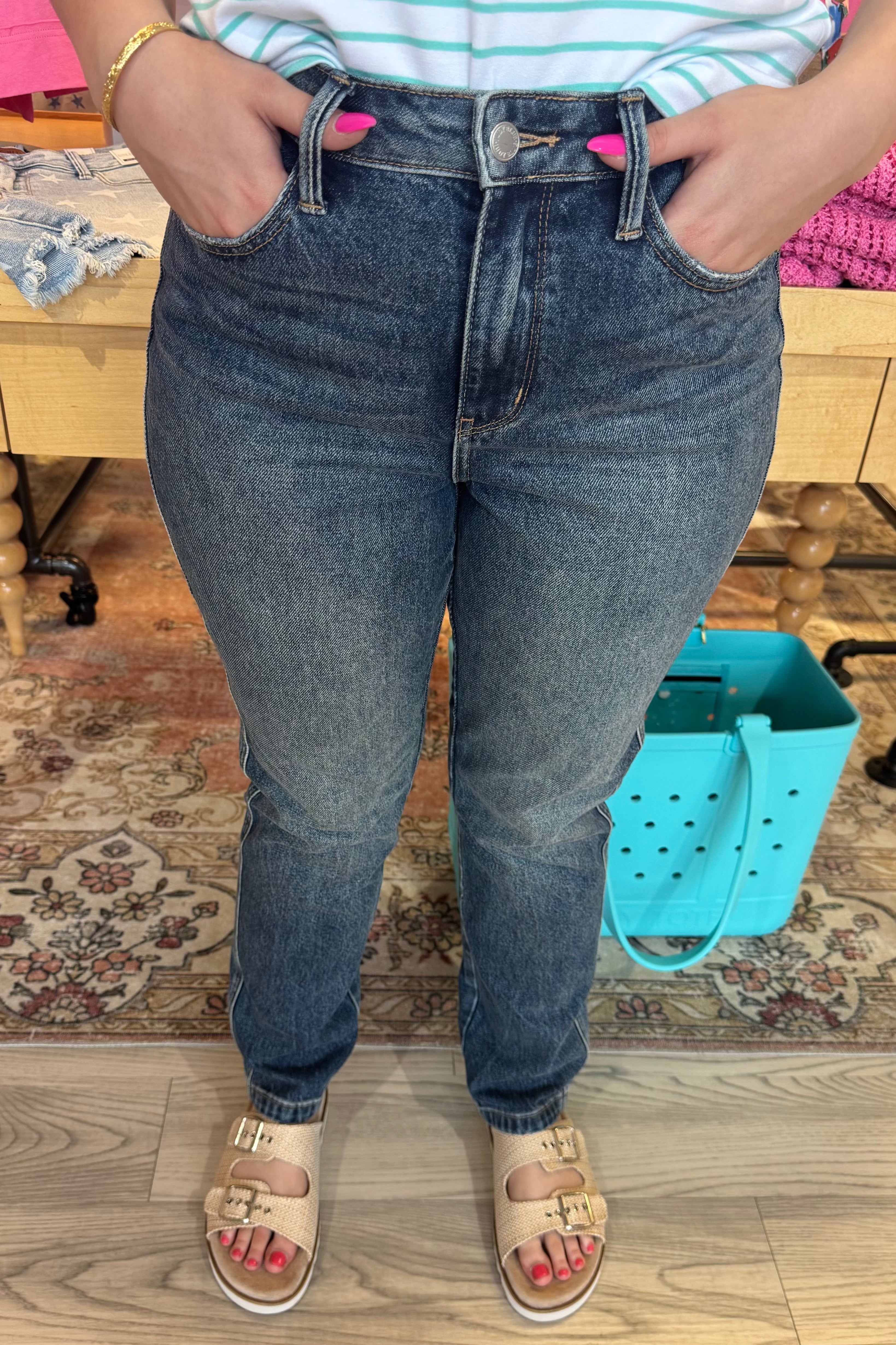 High Rise Rigid Magic Straight Leg 10.5&quot;/30&quot; JEANS JUDY BLUE 