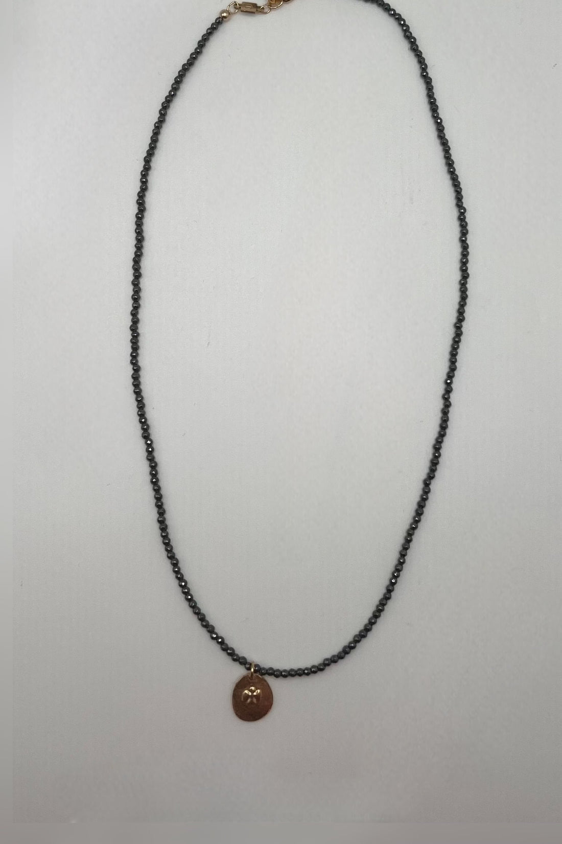 17&quot; Chocker Faceted Hematite 2mm Inspire Gold Charm Beaded Necklace JEWELRY ENEWTON 