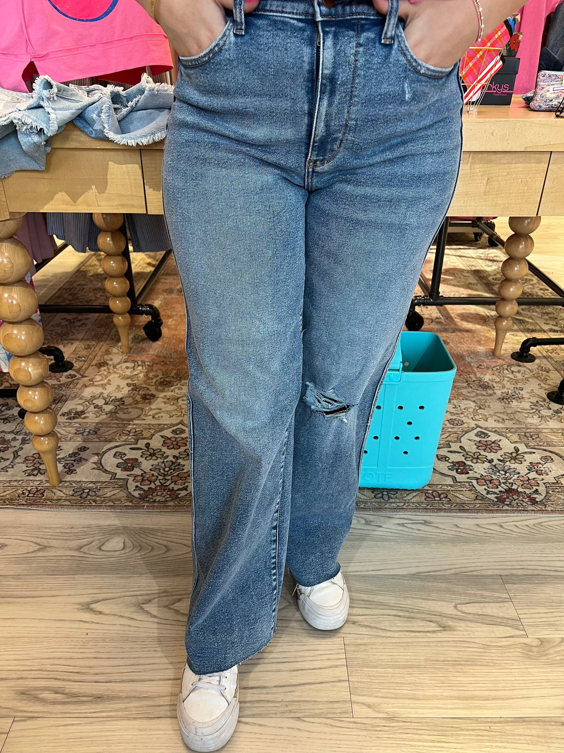 High Waist Wide Leg w/Distress 11&quot;/31&quot; JEANS JUDY BLUE 