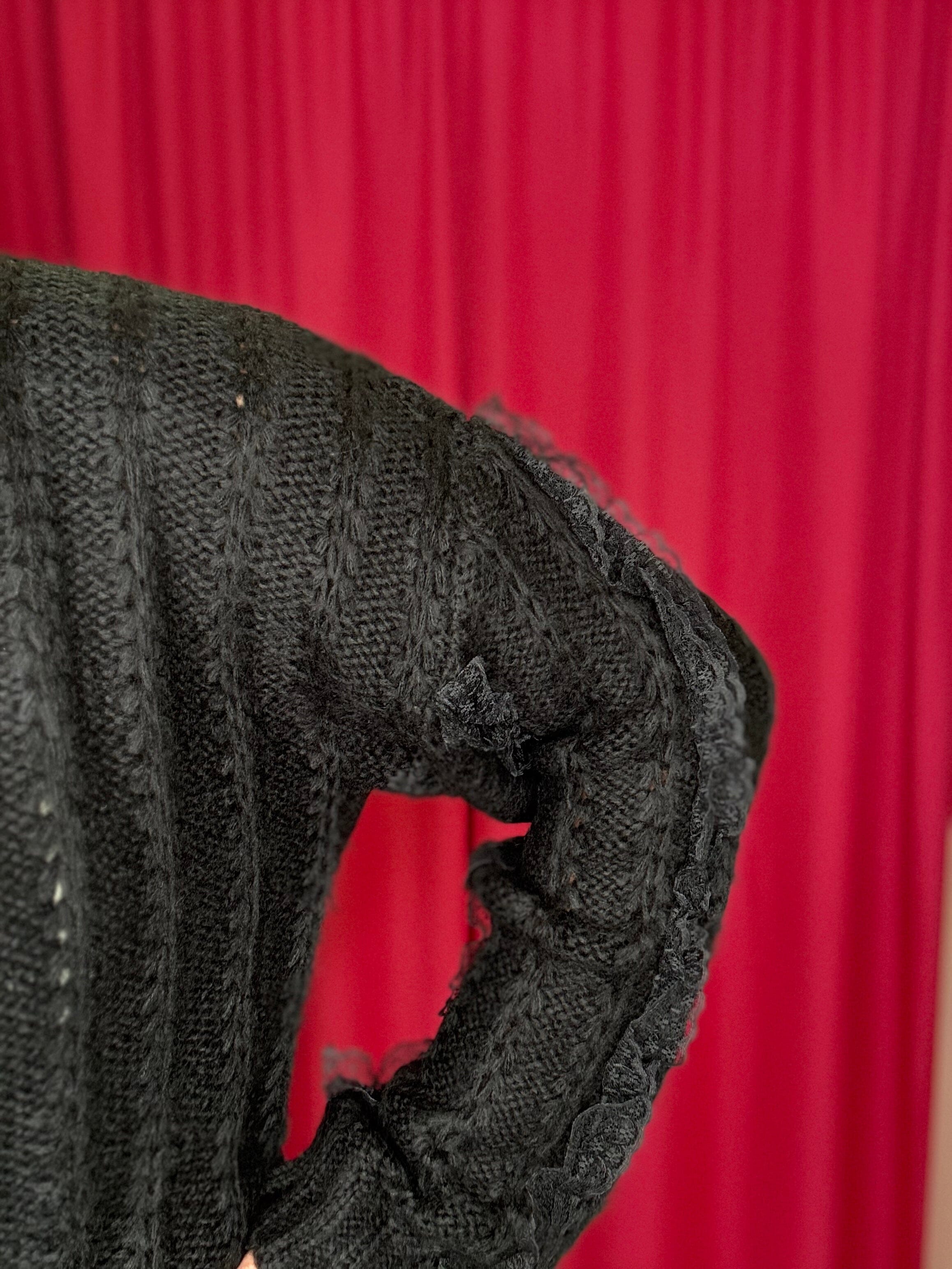 Long Sleeve Sweater w/Lace Detail SWEATER VERYJ 